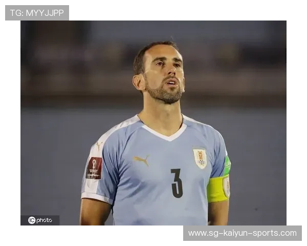 乌拉圭队前锋马丁内斯在巴黎奥运会上表现出色，马竞乌拉圭后卫戈丁