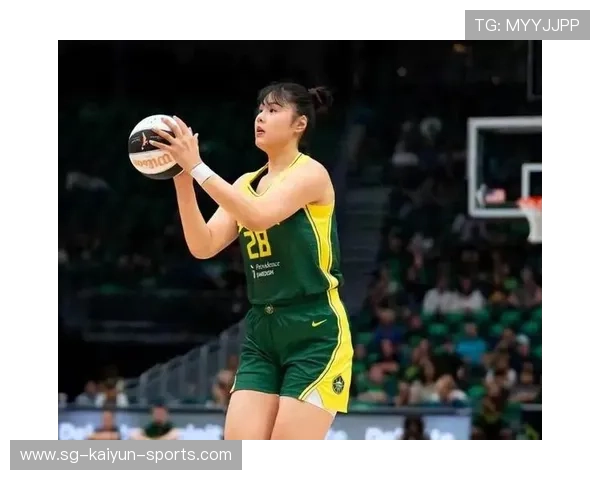 加拿大女篮获得全国冠军，实力不容小觑，加拿大女篮球员